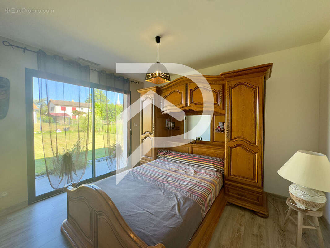 Maison à LAMONZIE-SAINT-MARTIN