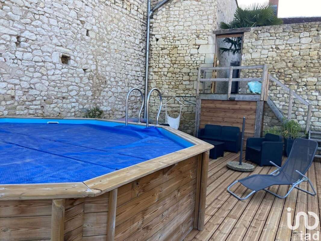 Photo 2 - Commerce à SAINTE-MAURE-DE-TOURAINE