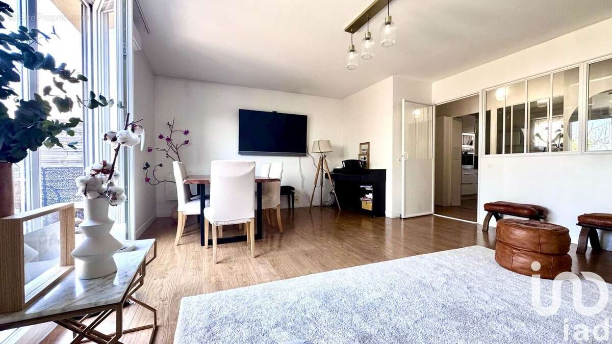 Photo 2 - Appartement à MONTIGNY-LES-CORMEILLES