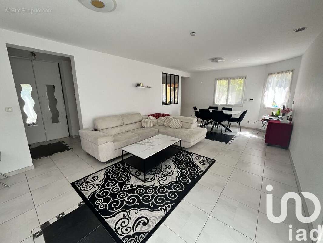 Photo 6 - Maison à LIVRON-SUR-DROME