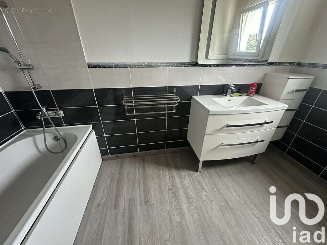 Photo 6 - Maison à PLOUNEVEZ-MOEDEC