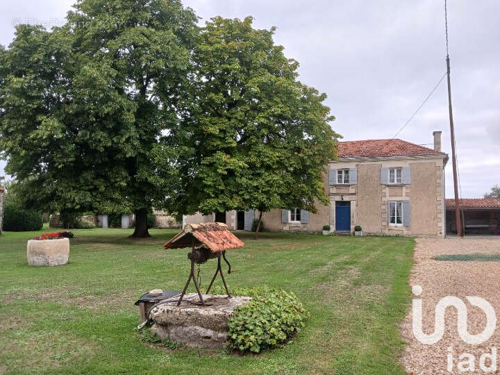 Photo 2 - Maison à MAISONNEUVE