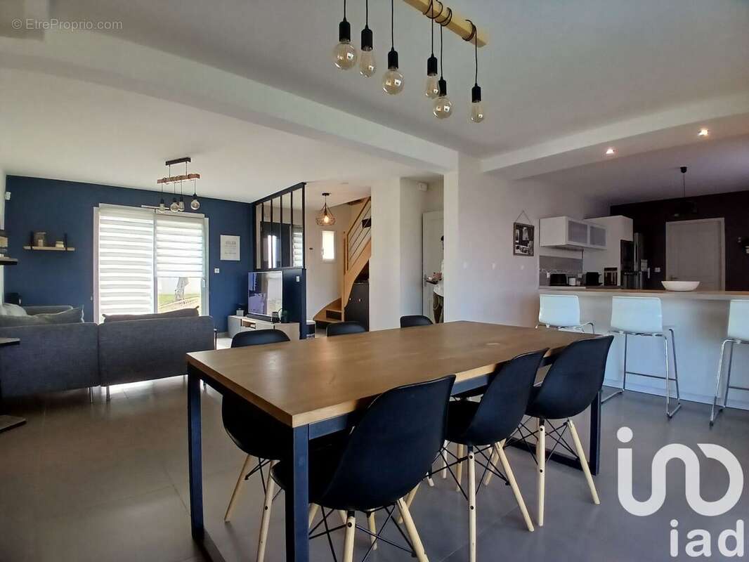 Photo 3 - Maison à CHEILLE