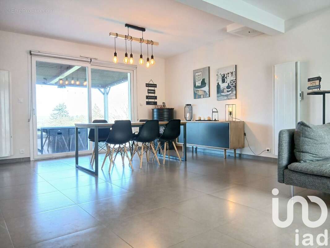 Photo 4 - Maison à CHEILLE