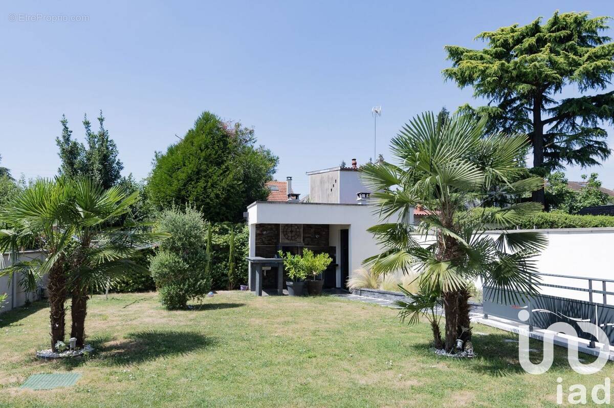 Photo 1 - Maison à SAVIGNY-SUR-ORGE