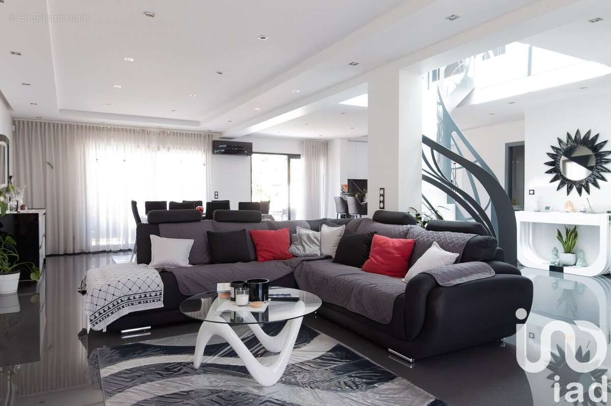 Photo 5 - Maison à SAVIGNY-SUR-ORGE