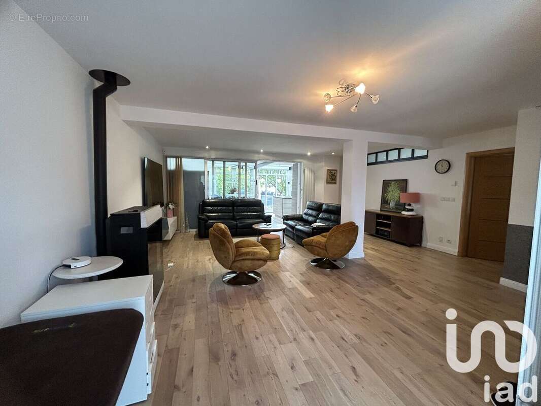 Photo 2 - Maison à CHAUMONTEL