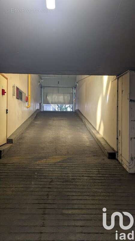 Photo 4 - Parking à LYON-3E