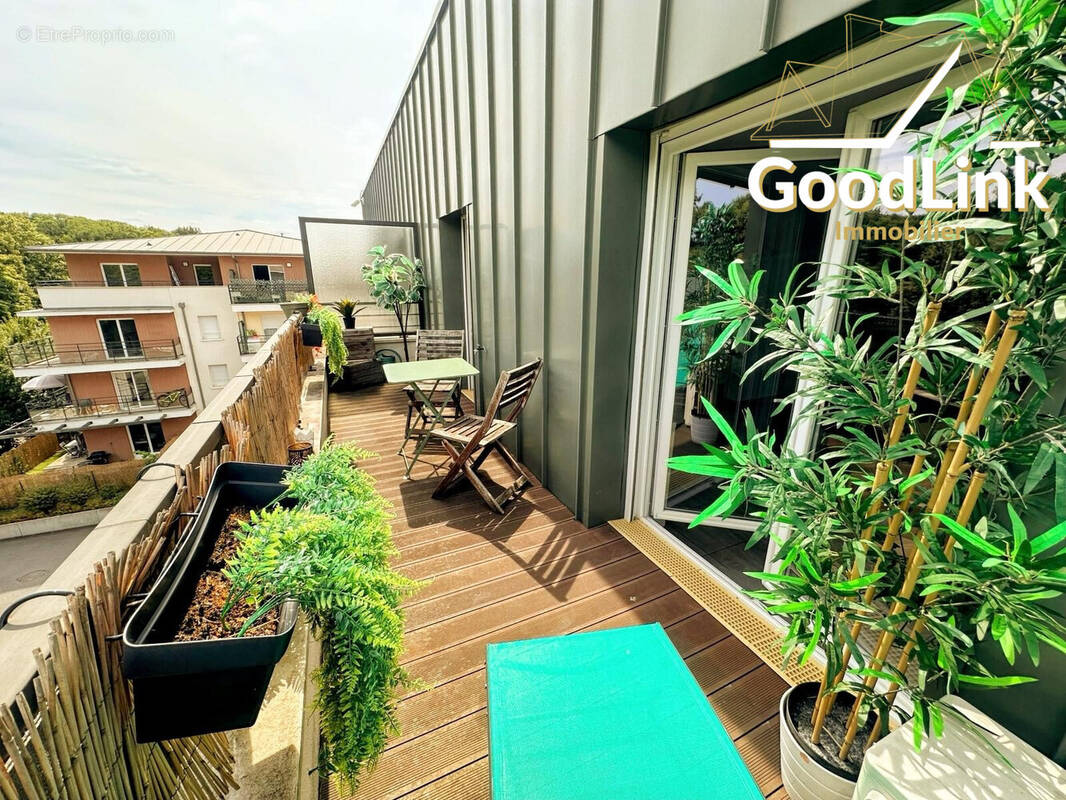 Appartement à MENNECY