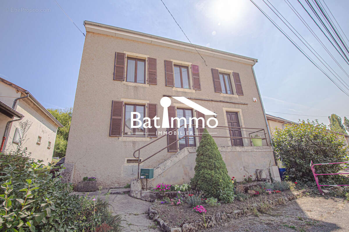 Maison à CORNY-SUR-MOSELLE