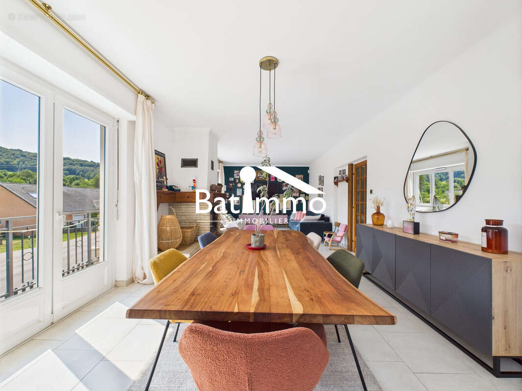 Maison à BAYONVILLE-SUR-MAD