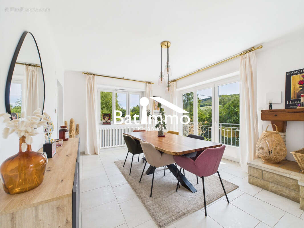 Maison à BAYONVILLE-SUR-MAD