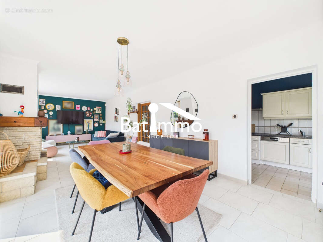 Maison à BAYONVILLE-SUR-MAD