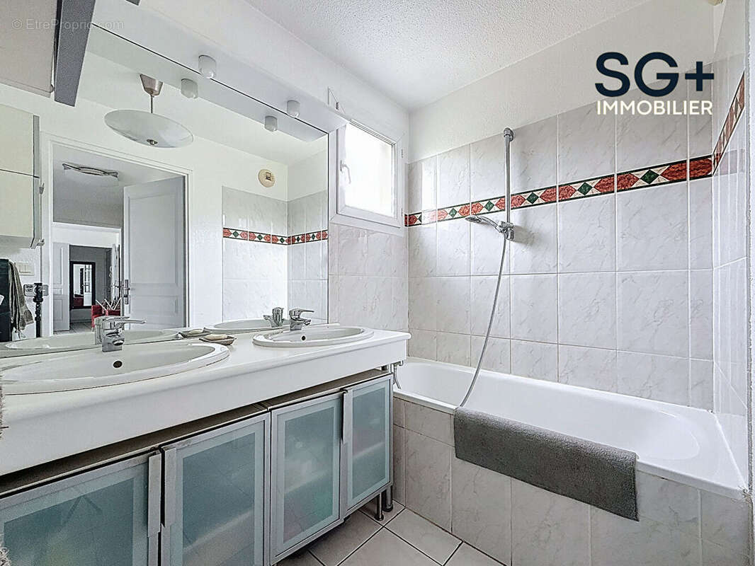 Appartement à MARSEILLE-13E