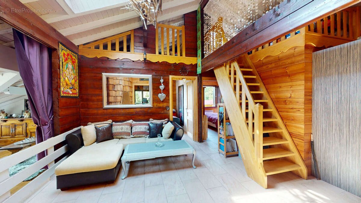 Maison à PERRIGNIER