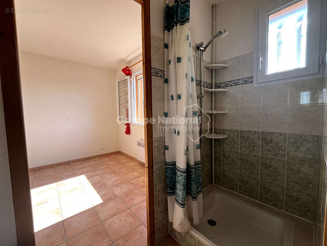 Maison à FLASSANS-SUR-ISSOLE