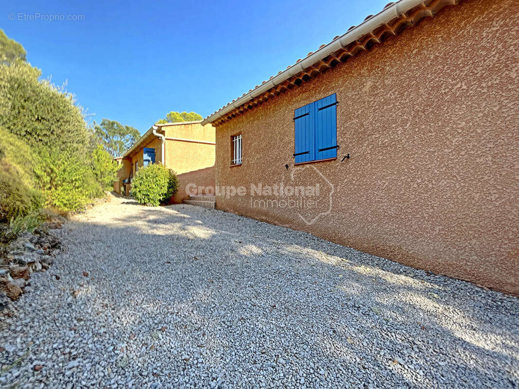 Maison à FLASSANS-SUR-ISSOLE