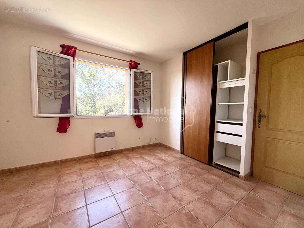 Maison à FLASSANS-SUR-ISSOLE