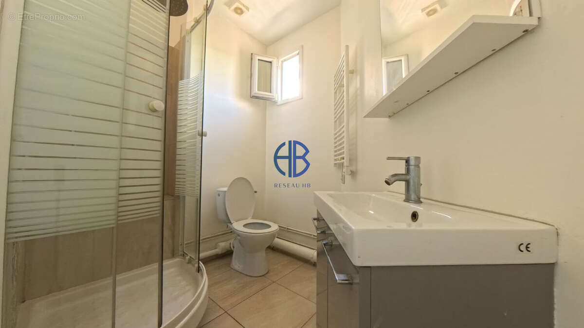 Appartement à AUBERVILLIERS