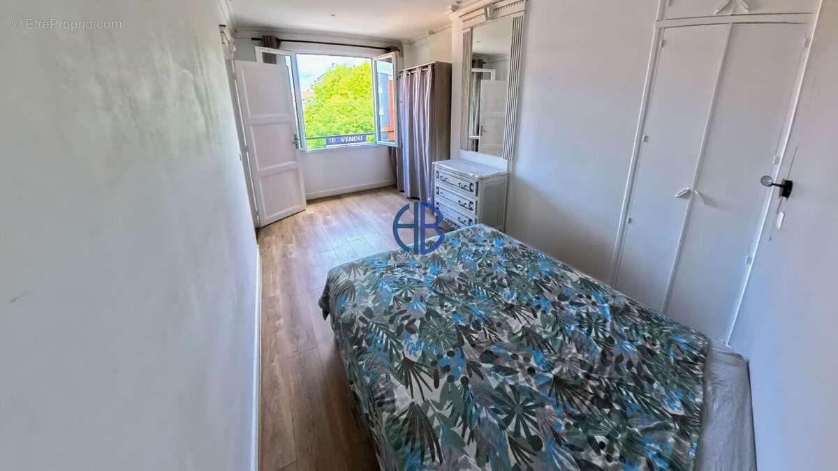 Appartement à AUBERVILLIERS