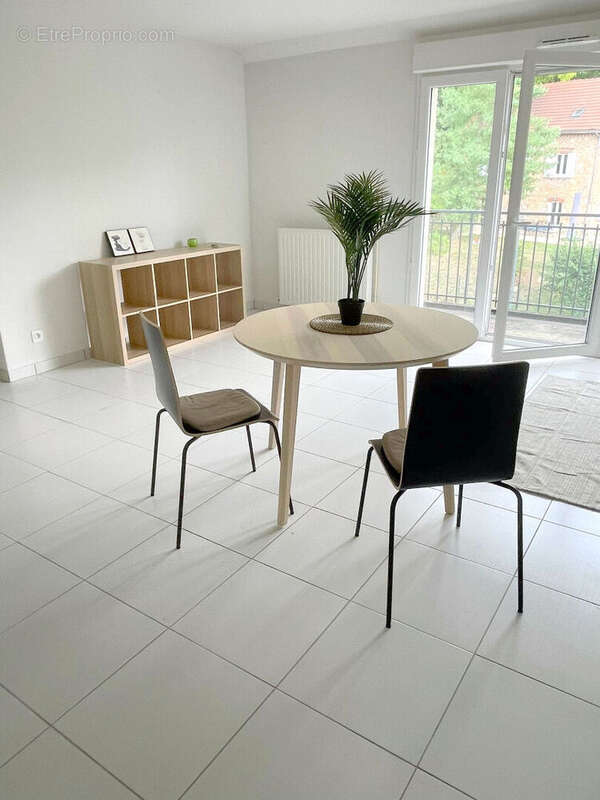 Appartement à ELANCOURT