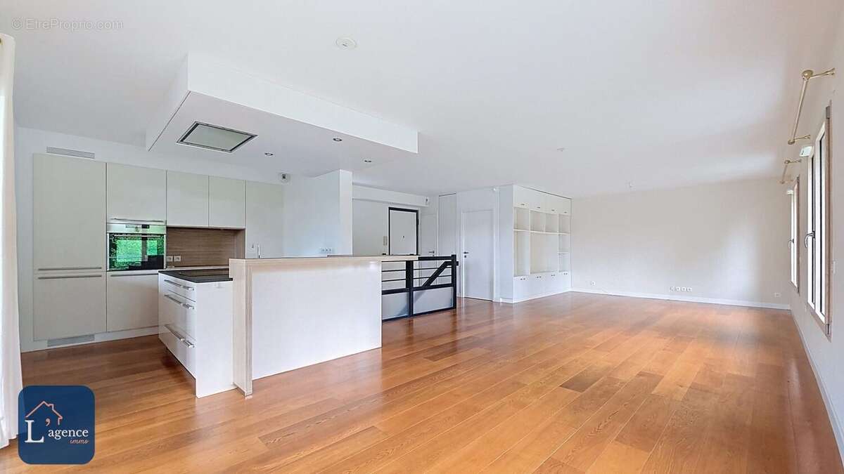 Appartement à DIVONNE-LES-BAINS