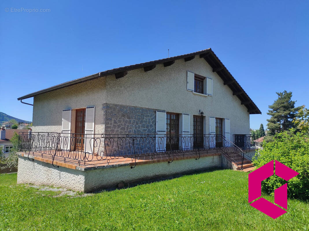 Maison à YSSINGEAUX