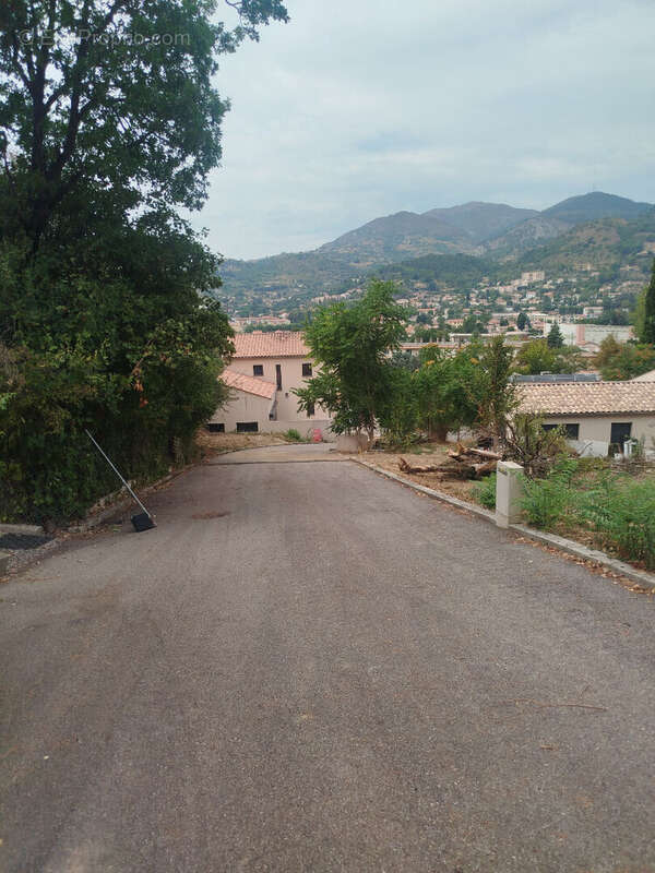 Terrain à DIGNE-LES-BAINS
