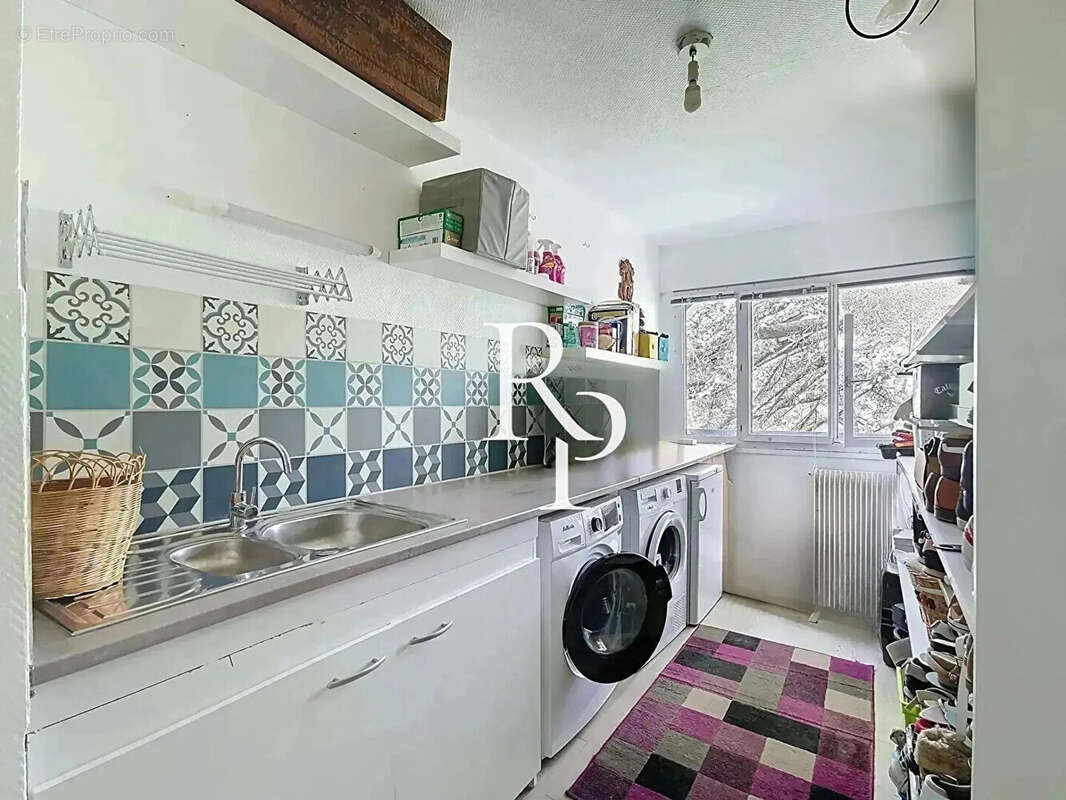 Appartement à LYON-9E