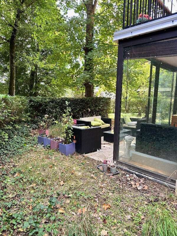 Appartement à JOUY-EN-JOSAS