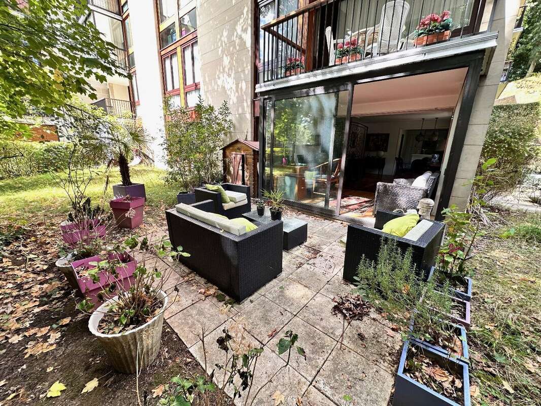 Appartement à JOUY-EN-JOSAS