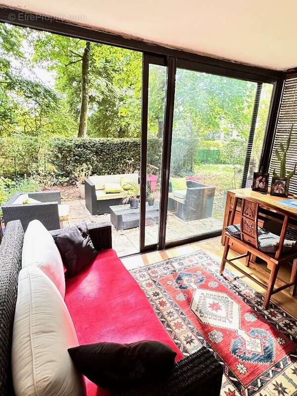 Appartement à JOUY-EN-JOSAS