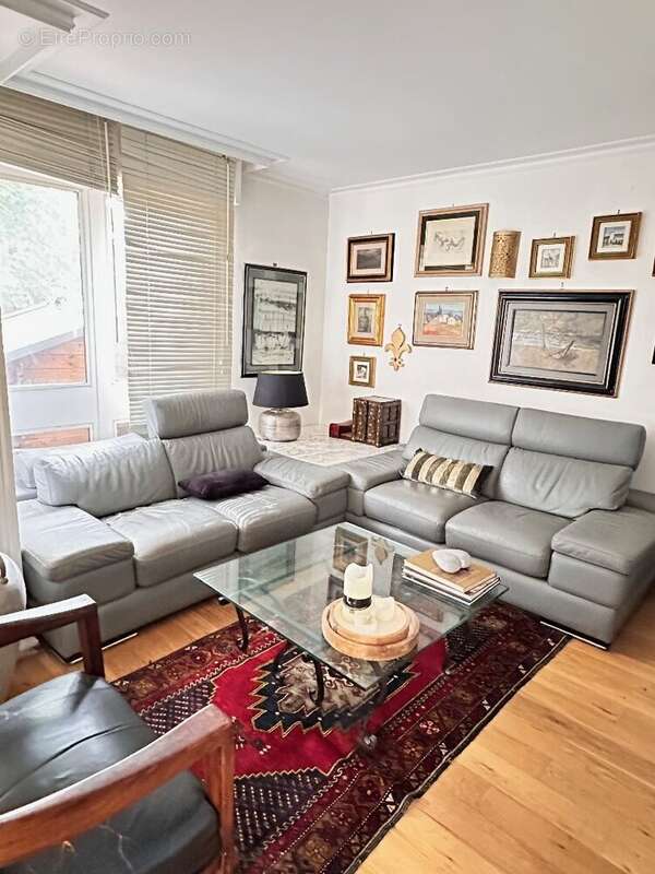 Appartement à JOUY-EN-JOSAS