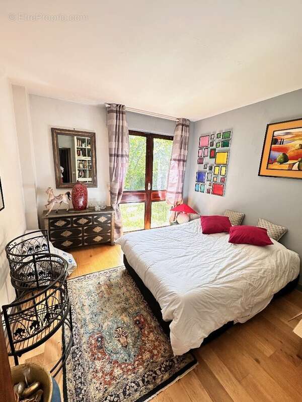 Appartement à JOUY-EN-JOSAS