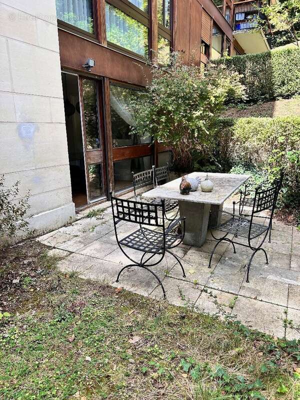 Appartement à JOUY-EN-JOSAS