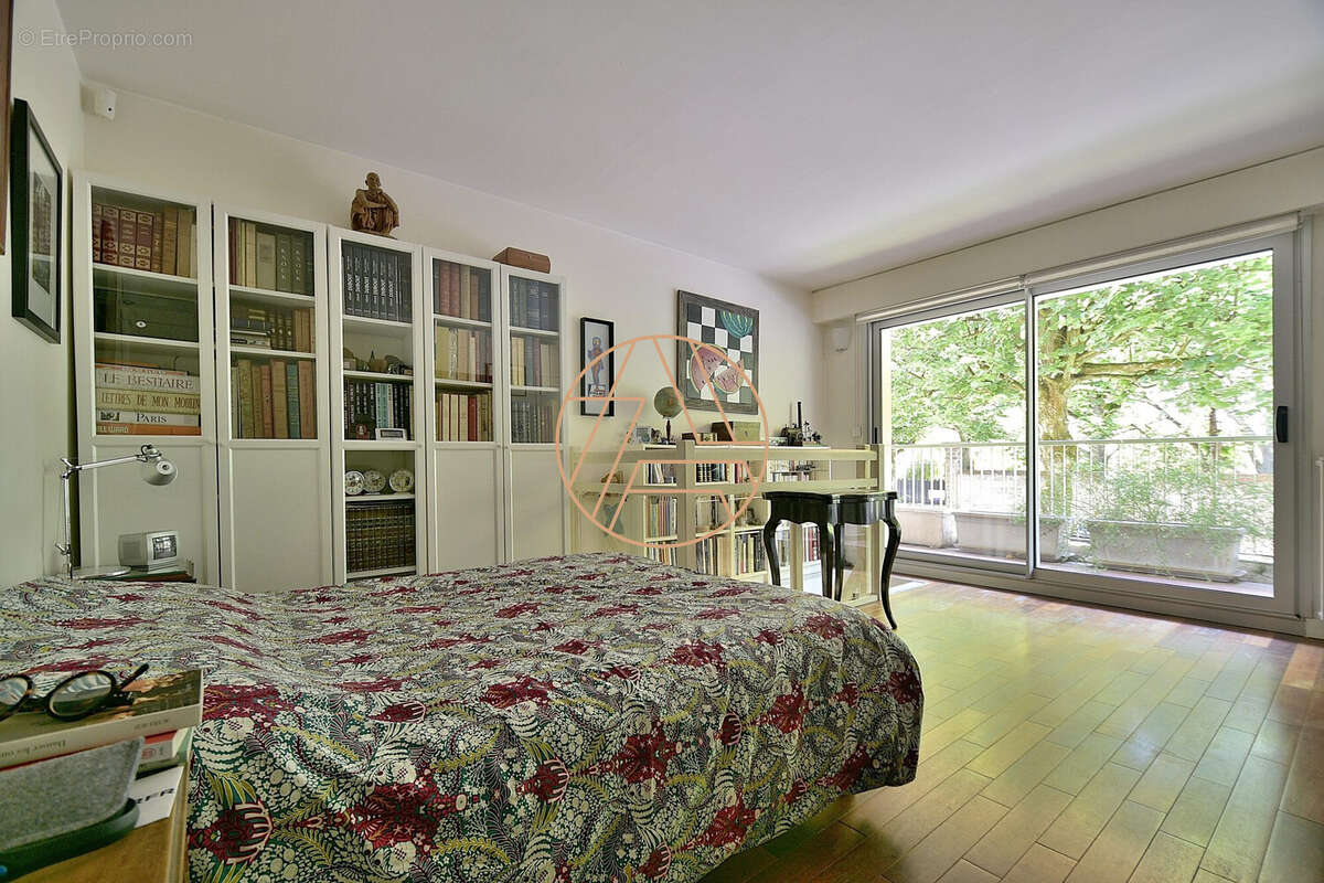 Appartement à SAINT-MAUR-DES-FOSSES