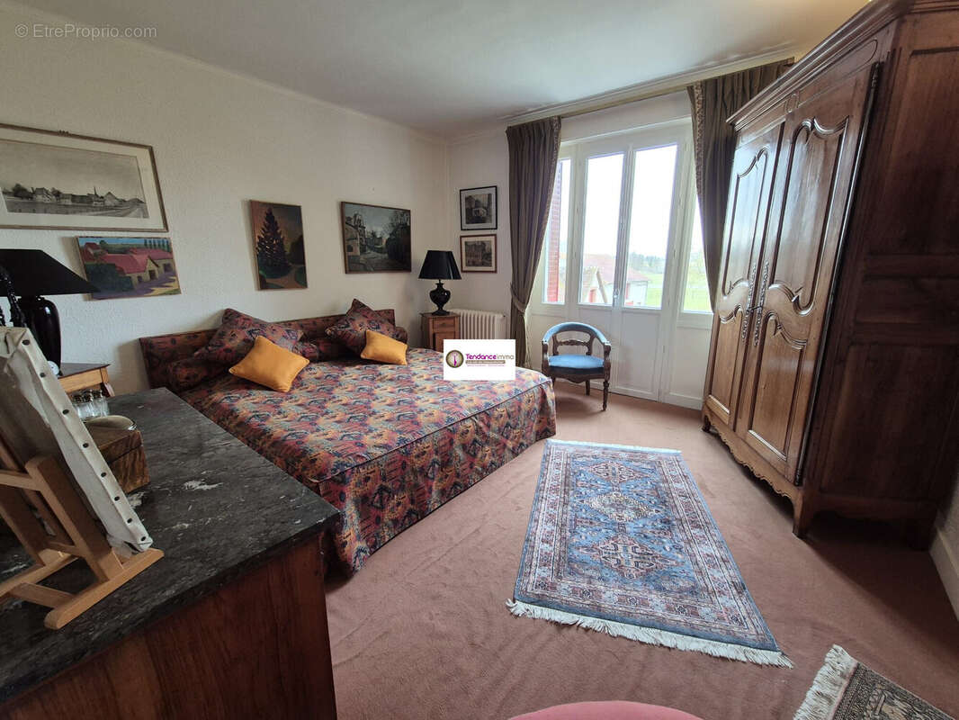 Maison à LE MELE-SUR-SARTHE