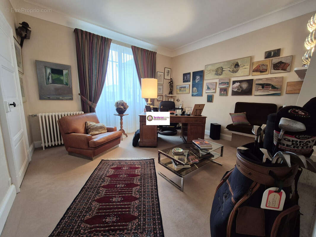 Maison à LE MELE-SUR-SARTHE