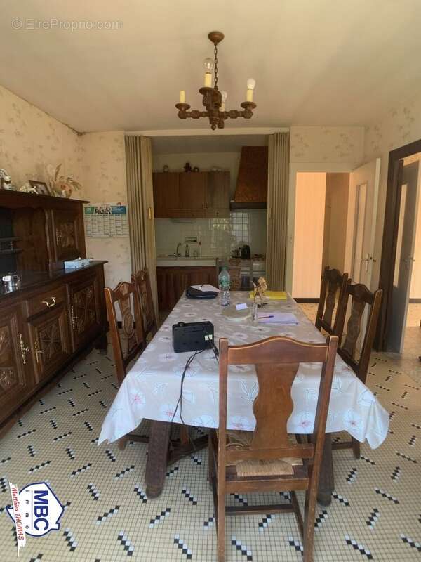 Maison à MONTREVAULT