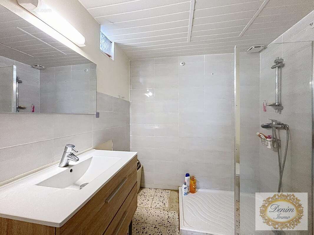 Maison à SAINT-VICTOR-DE-MALCAP