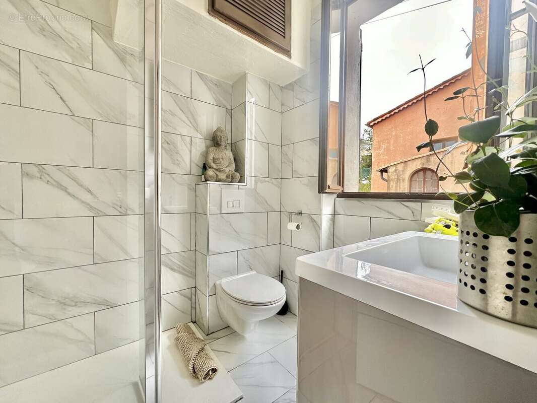 Appartement à LA TURBIE