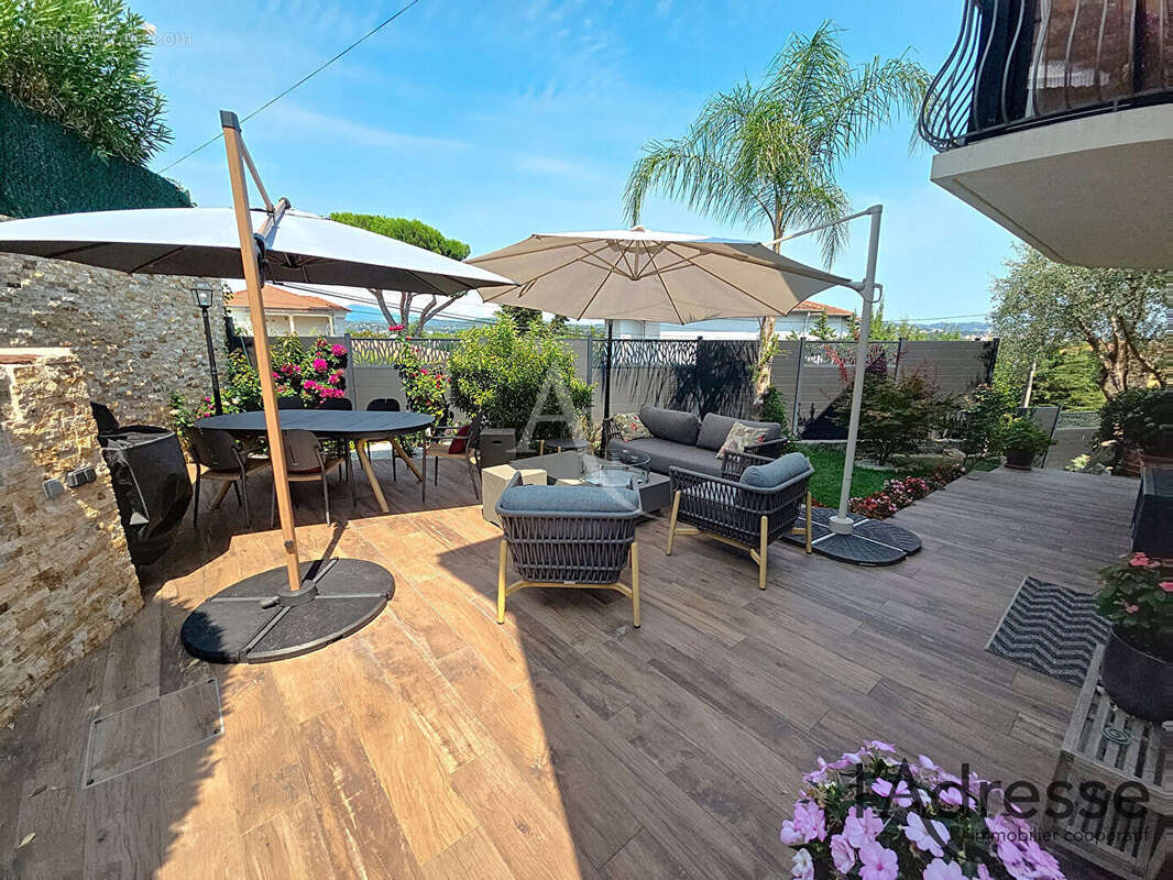 Maison à MANDELIEU-LA-NAPOULE