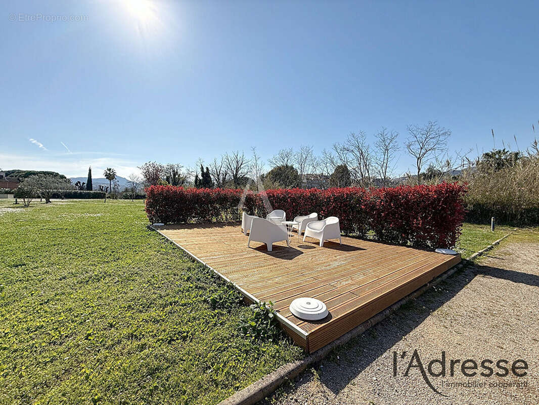 Appartement à MANDELIEU-LA-NAPOULE