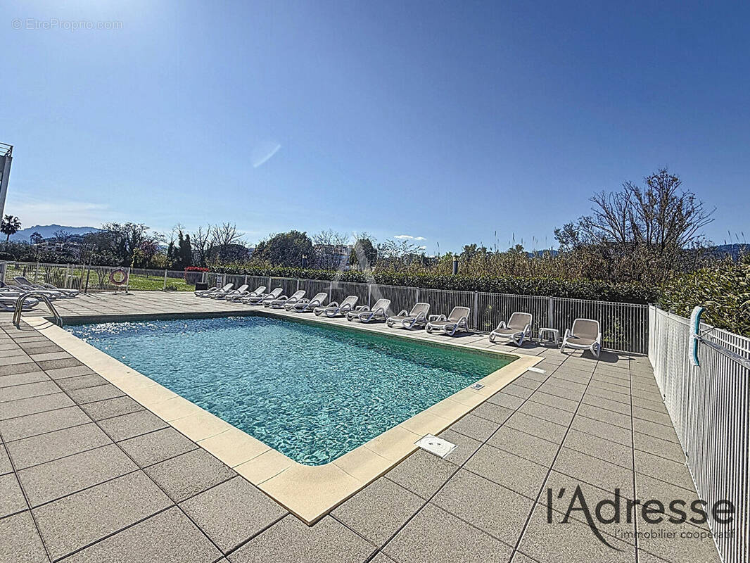 Appartement à MANDELIEU-LA-NAPOULE