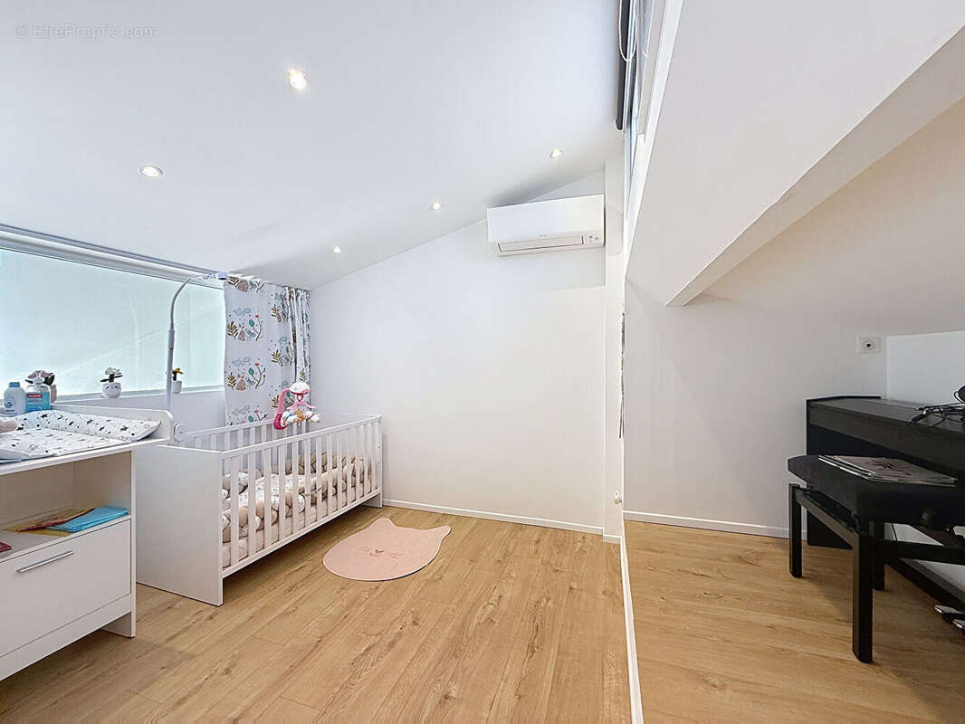 Appartement à MANDELIEU-LA-NAPOULE