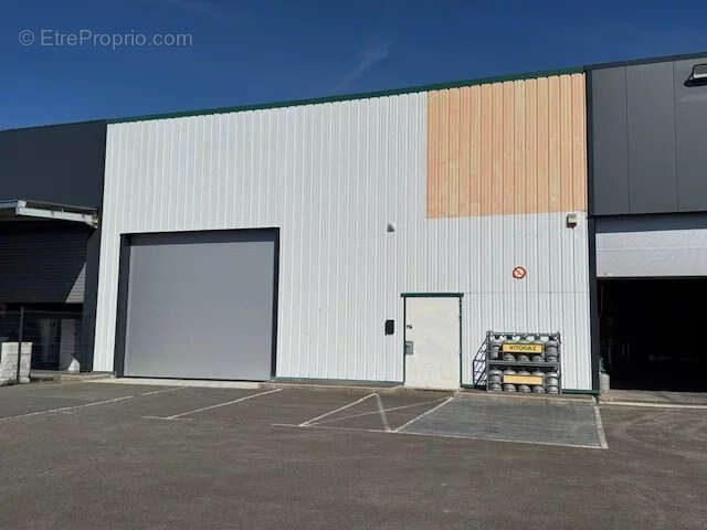 Commerce à COSNES-ET-ROMAIN