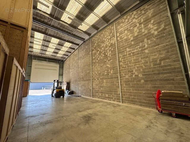 Commerce à COSNES-ET-ROMAIN