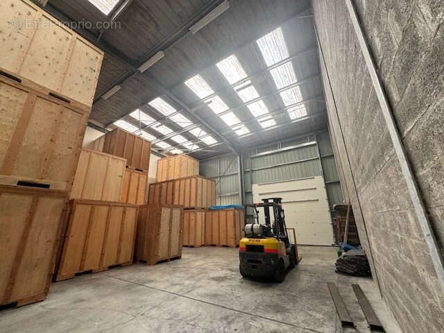 Commerce à COSNES-ET-ROMAIN