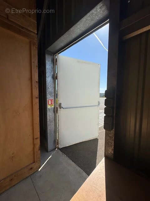 Commerce à COSNES-ET-ROMAIN