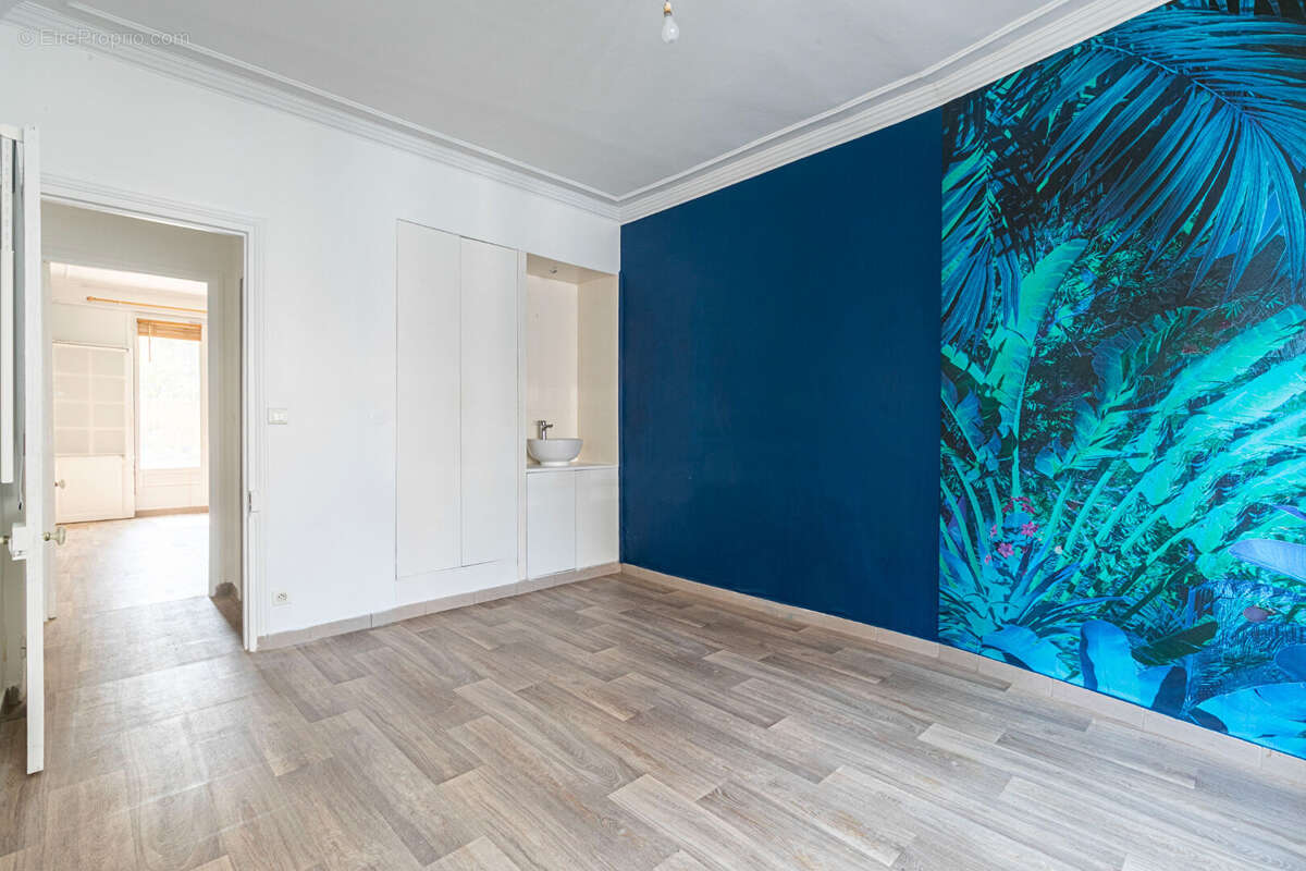 Commerce à SAINT-GERMAIN-EN-LAYE